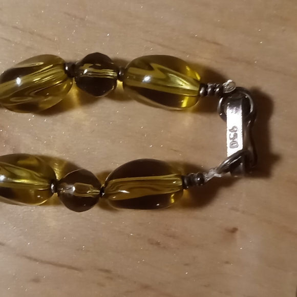 Vintage whiskey quarts & sterling silver necklace 950% silver & a unique clasp. - Picture 2 of 8